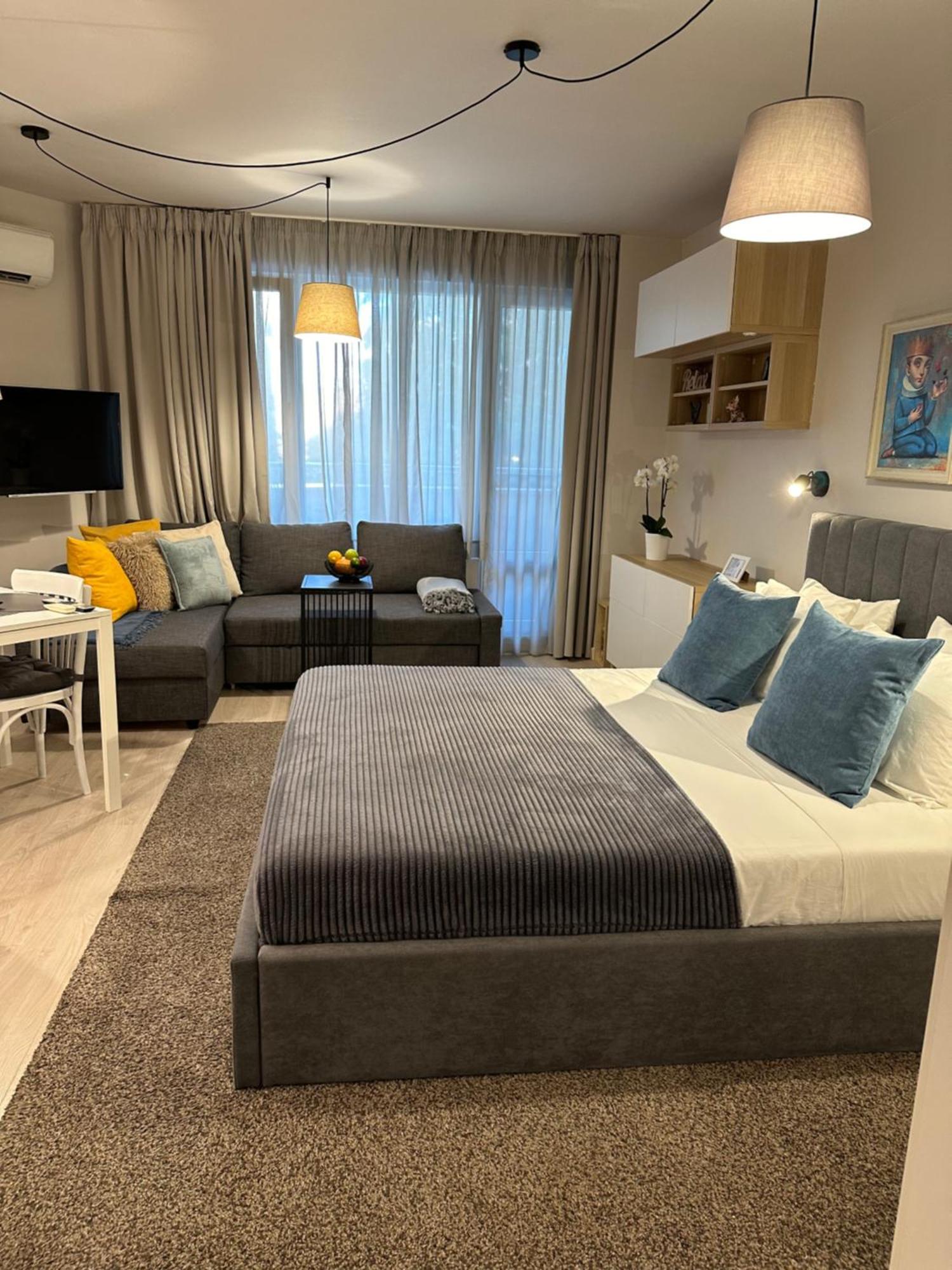 Serenity Studio Burgas Bagian luar foto